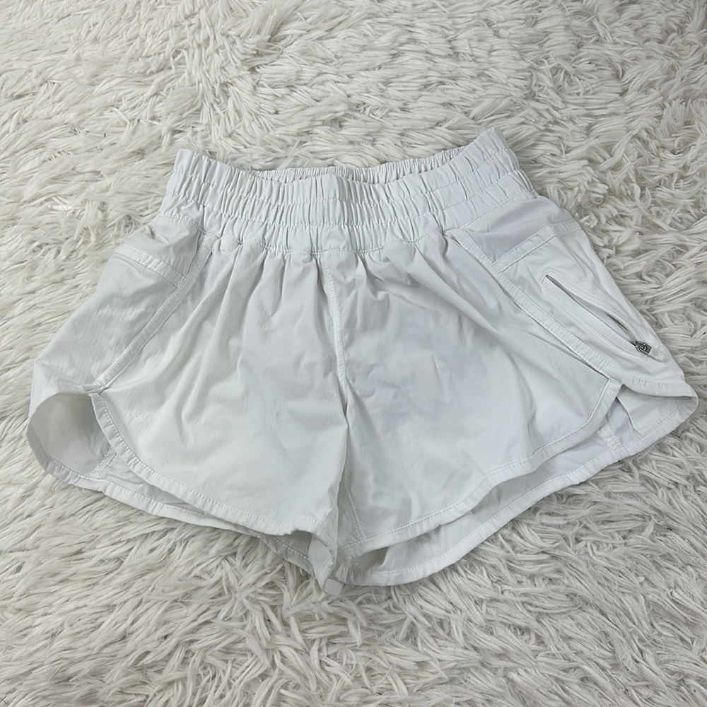 Lululemon Tracker Shorts White